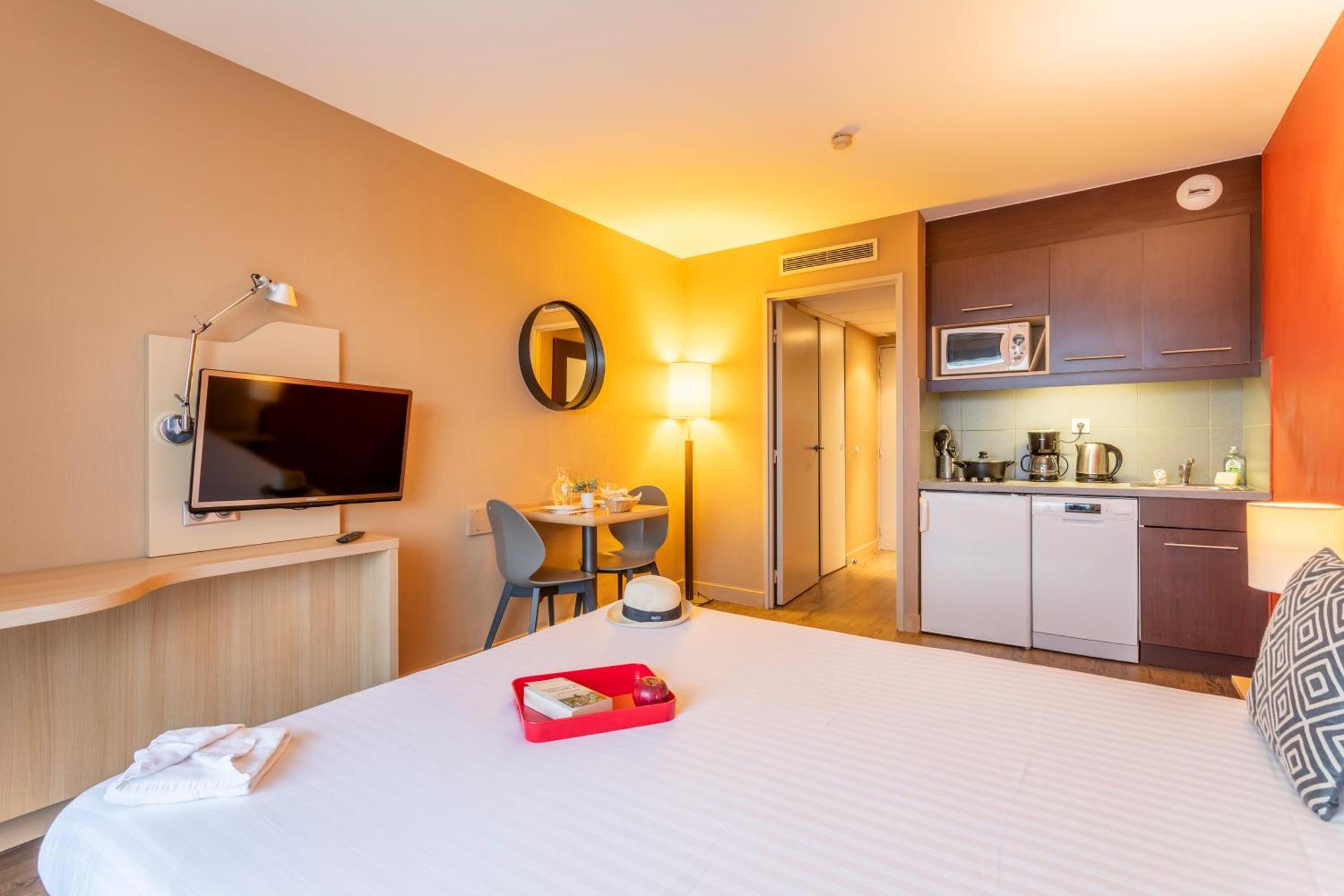 Comfort Aparthotel Marseille Prado Exterior photo